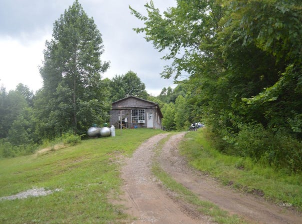 1400 Keller Road, Middleport, OH 45760