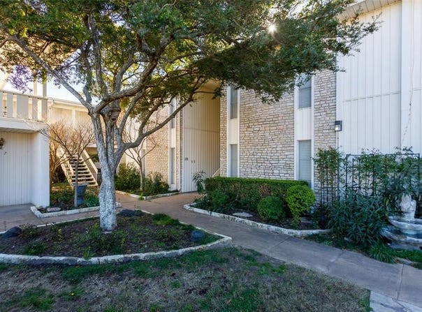4211 Fairway Drive, Granbury, TX 76049