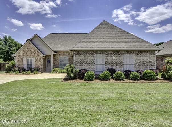 543 Westfield Drive, Pearl, MS 39208