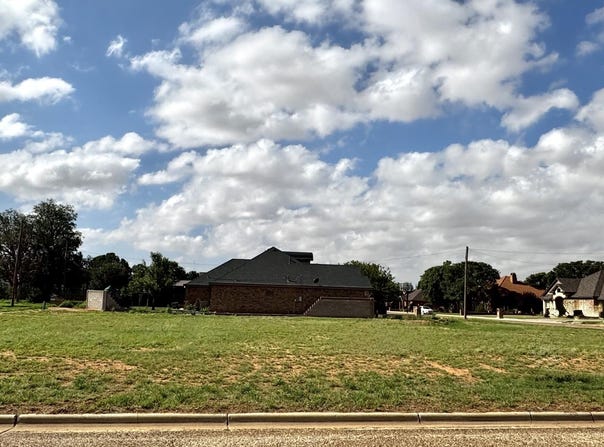 2300 Juniper Drive, Lamesa, TX 79331