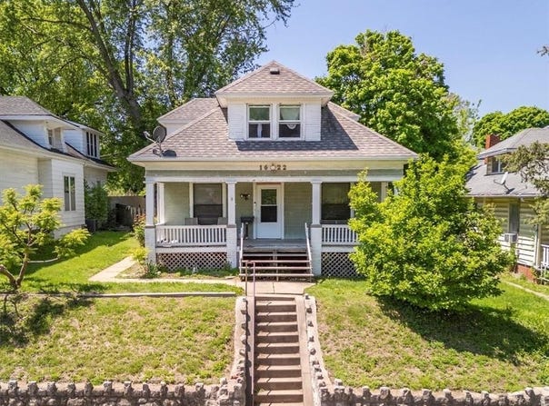1622 S 22nd Street, St Joseph, MO 64507