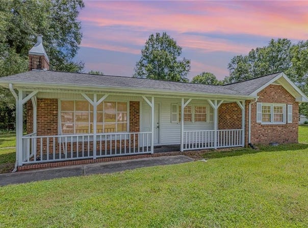 511 NC Highway 100, Whitsett, NC 27377