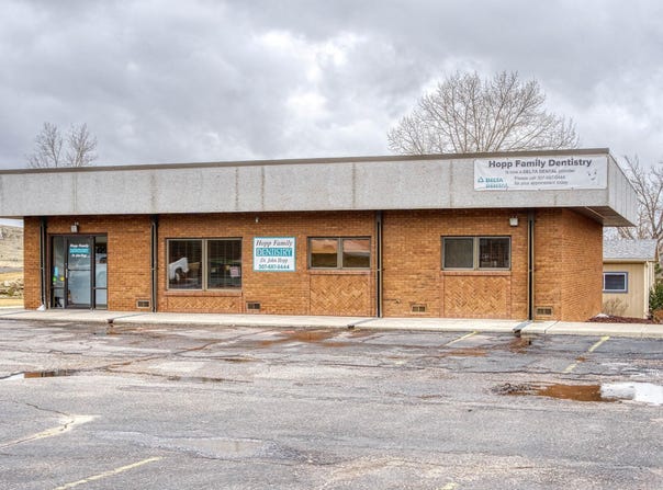 1313 W 4th St W, Gillette, WY 82716