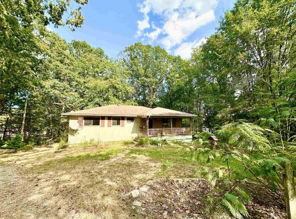 53 CRABTREE Rd, Selmer, TN 38375-6235