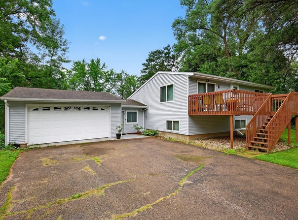 8210 GROVE AVENUE, Wisconsin Rapids, WI 54494