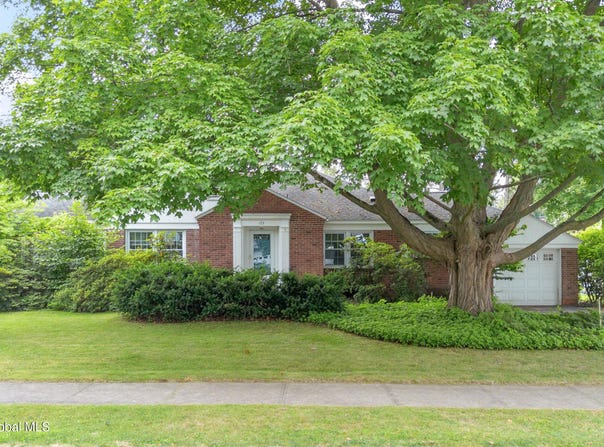 175 Colonial Avenue, Albany, NY 12208