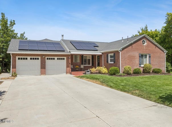 1925 E Hillcrest Avenue, Salt Lake City, UT 84106