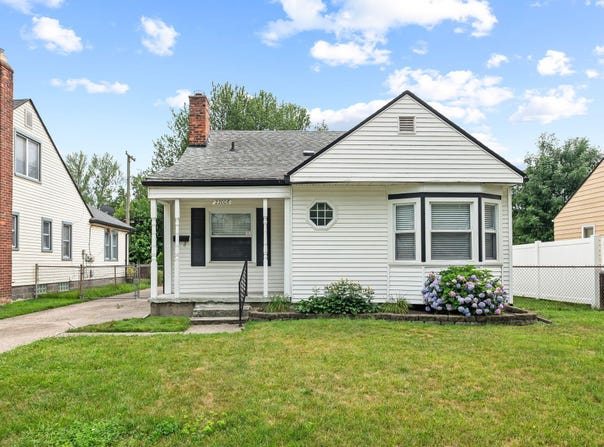22006 California Street, Saint Clair Shores, MI 48080