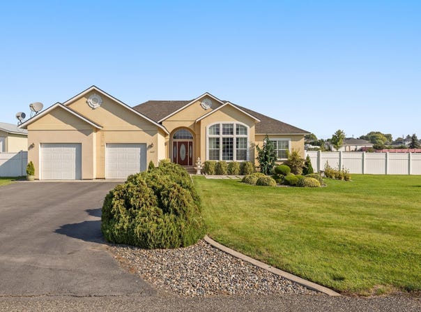 6621 Butternut Circle, Pasco, WA 93301