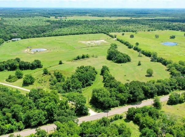4853 Fm 1428, Madisonville, TX 77864