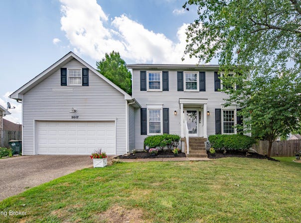 3017 Velden Dr, Louisville, KY 40220