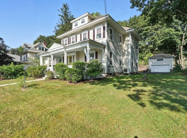 23 James St, Greenfield, MA 01301