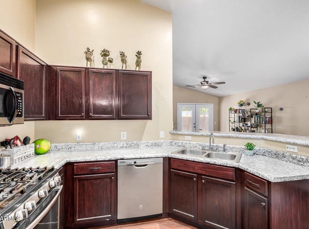 8626 W PAPAGO Street, Tolleson, AZ 85353