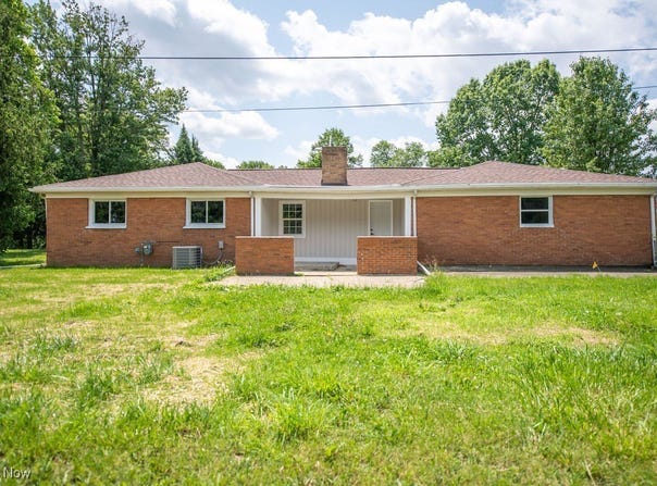 4029 Minard Road NW, Dover, OH 44622