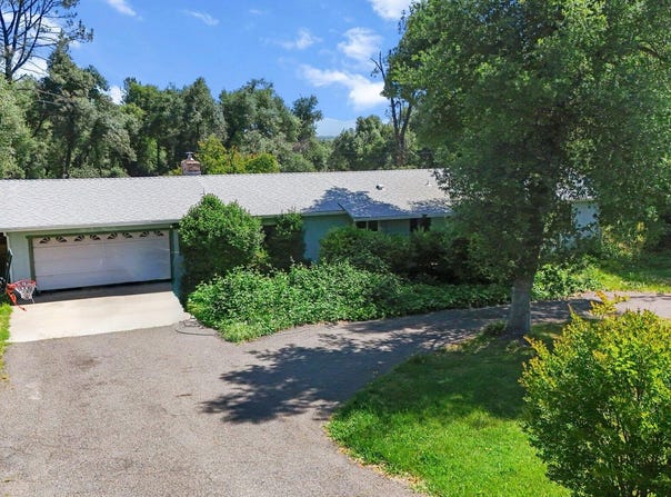8415 Valley View Road, Redding, CA 96001
