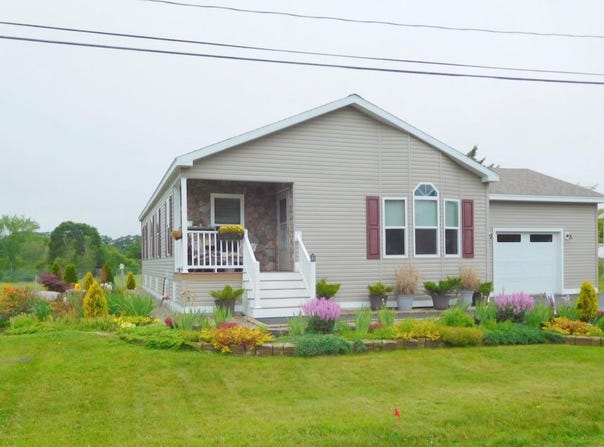 16 Pauline Street, Sabattus, ME 04280