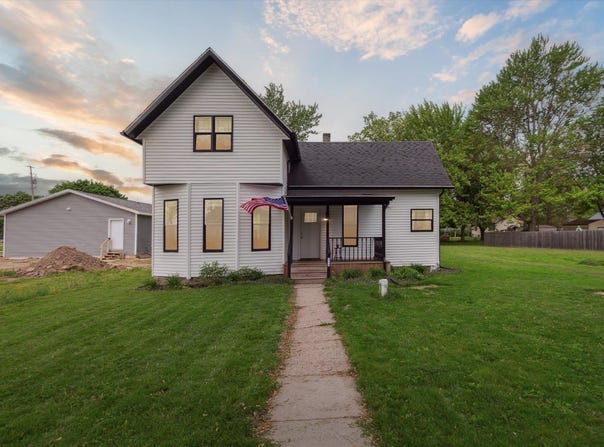 646 S Melze Street, Merrill, MI 48637