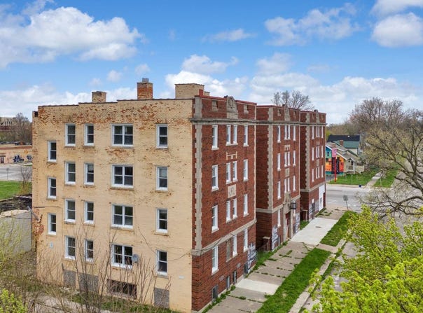 280 Richton St, Highland Park, MI 48203
