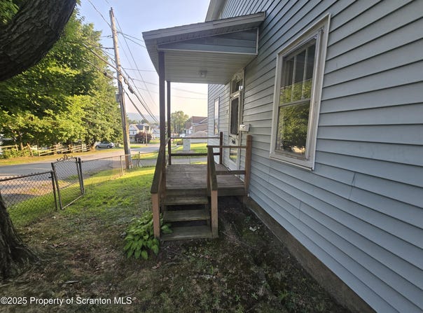 24 Delaware Street, Plains, PA 18705