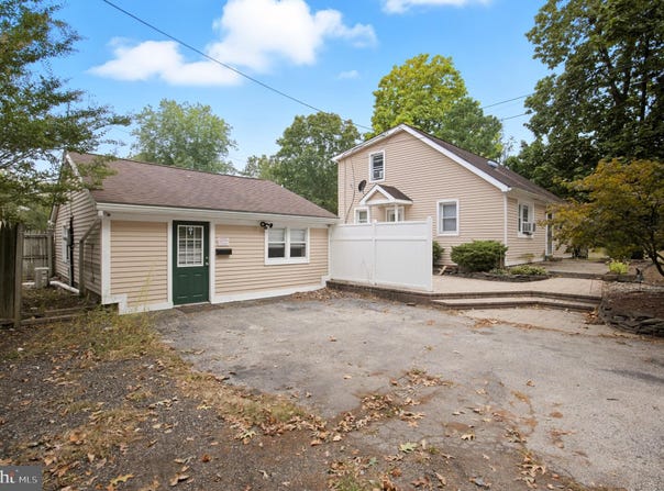 687 JACKSON Road, ATCO, NJ 08004