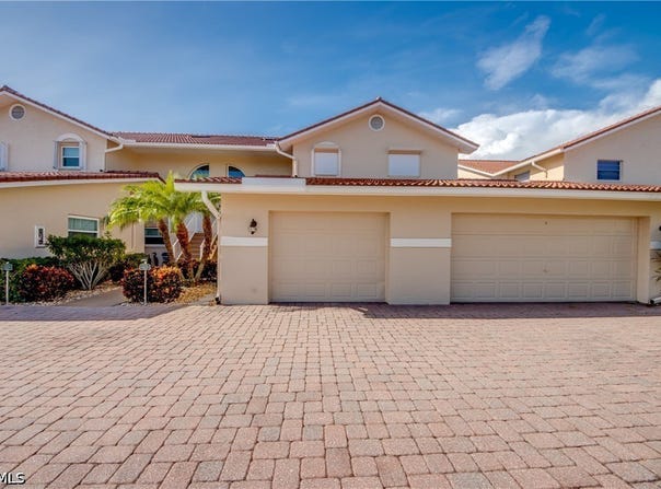 1204 El Dorado Parkway W, Cape Coral, FL 33914