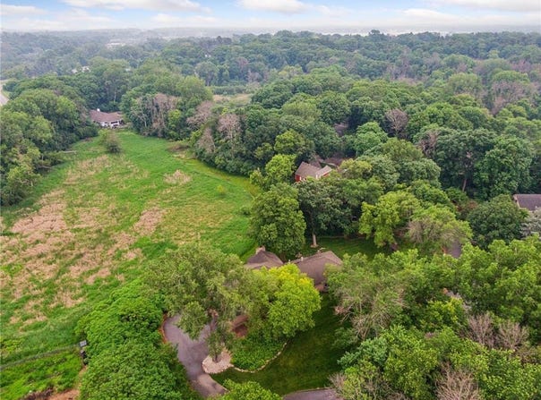 461 Peavey Lane, Wayzata, MN 55391