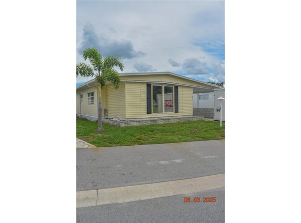 921 FAITH CIRCLE E, BRADENTON, FL 34212