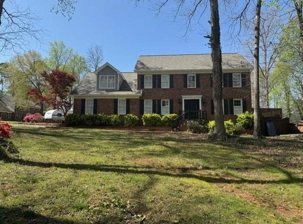 1153 Staples Drive SW, Lilburn, GA 30047