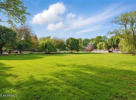 2 Milwin Court, West Allenhurst, NJ 07711