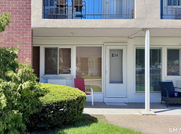 224 West Walk, West Haven, CT 06516