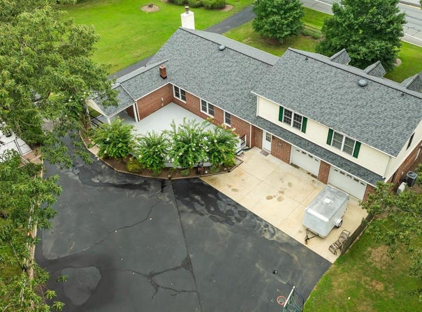4870 LEONARDTOWN ROAD, WALDORF, MD 20601
