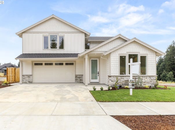 41925 DESCHUTES AVE, Sandy, OR 97055