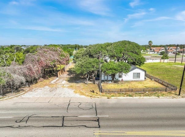 502 N Commercial Street, Aransas Pass, TX 78336