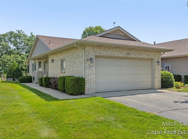 991 Amber Ridge Drive SW, Byron Center, MI 49315