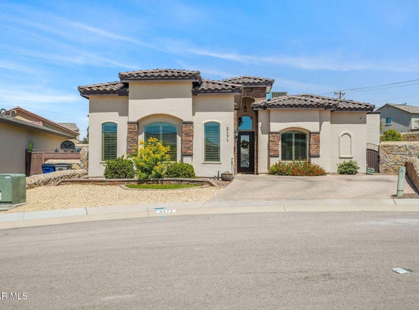 2171 Enchanted Wind Drive, El Paso, TX 79911