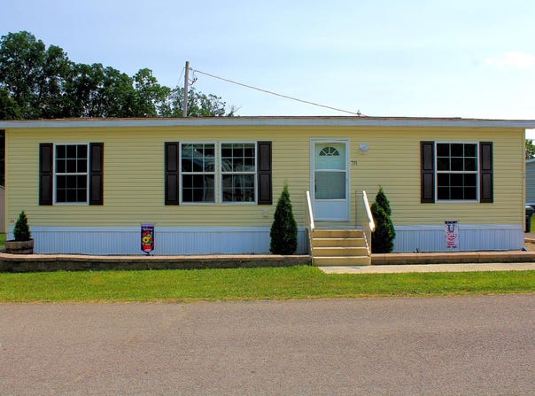 1737 US-9W, Selkirk, NY 12158