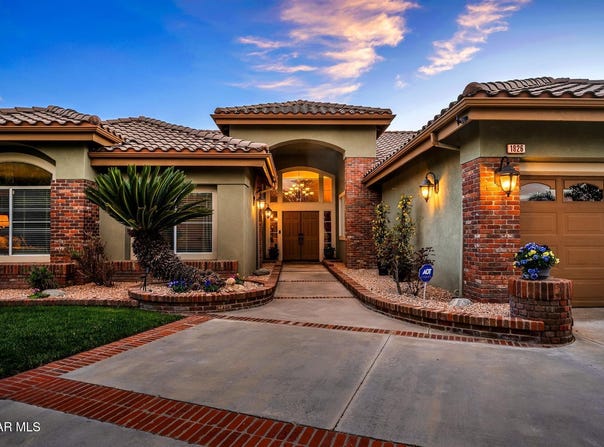 1826 Crystal View Circle, Newbury Park, CA 91320