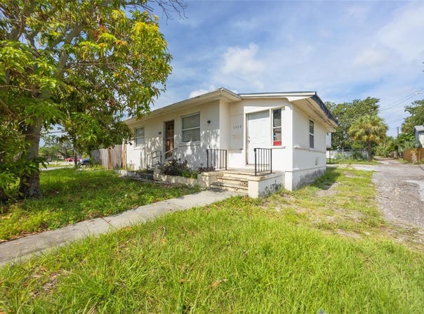 1919 DR MARTIN LUTHER KING JR STREET S, ST PETERSBURG, FL 33705