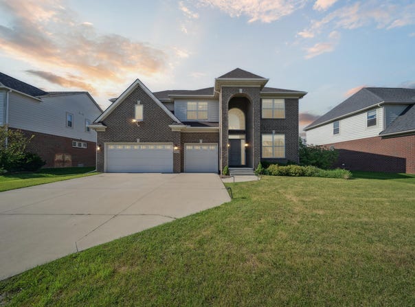 50256 Maywood Drive, Canton, MI 48188