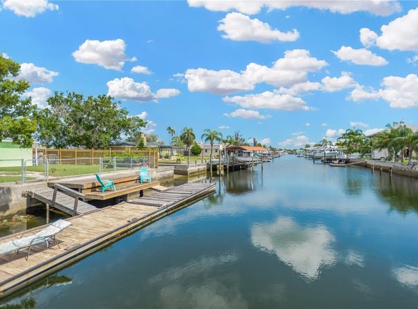 13724 COX AVENUE, HUDSON, FL 34667