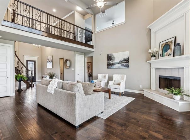 2751 Springwood Lane, Midlothian, TX 76065
