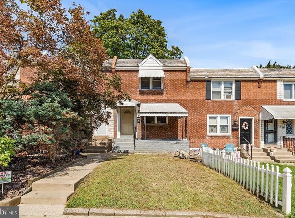 37 CONCORD RD, DARBY, PA 19023