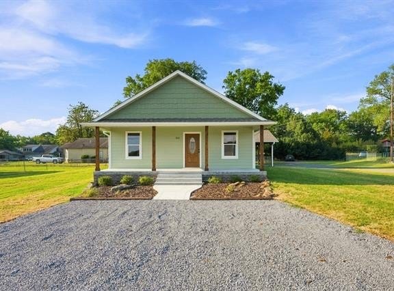 313 Ohio Street, Chouteau, OK 74337