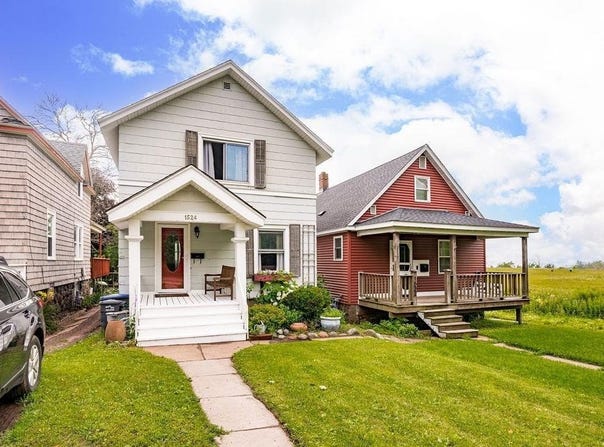 1524 E 7th St, Duluth, MN 55812