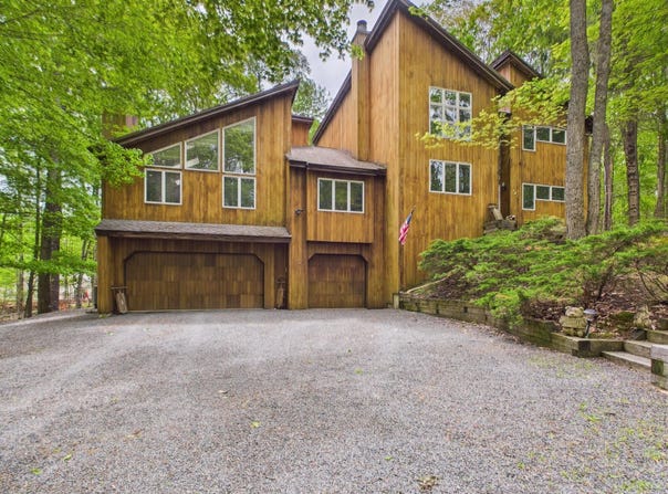 246 White Pine Drive, Pocono Lake, PA 18347