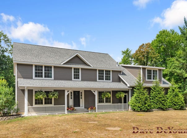 329 Running Water Court NW, Sparta, MI 49345