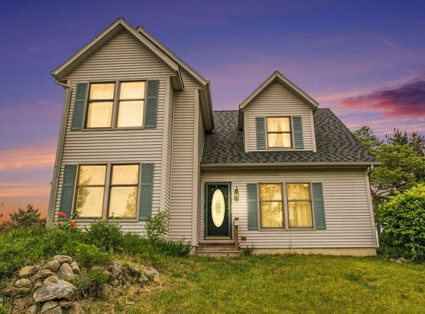 2278 W Wagner Road, Buchanan, MI 49107