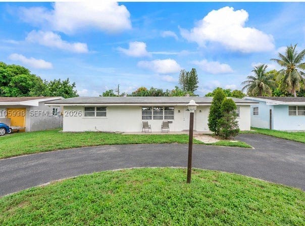 8310 NW 10th St, Pembroke Pines, FL 33024