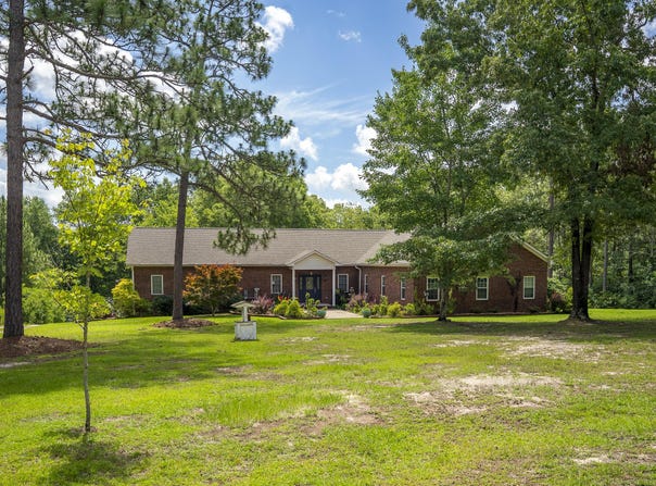 853 Edisto Lake Road, Wagener, SC 29164