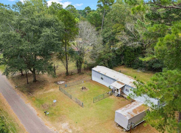 385 County Rd 191, Gary City, TX 75643